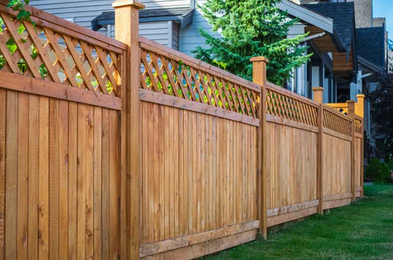Custom wood fences in Windsor, Essex County
